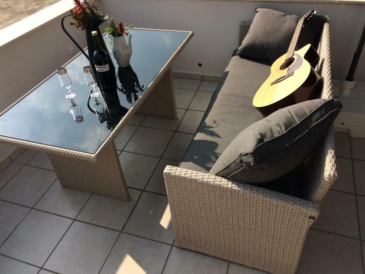 Apartment Marina 코미자 외부 사진