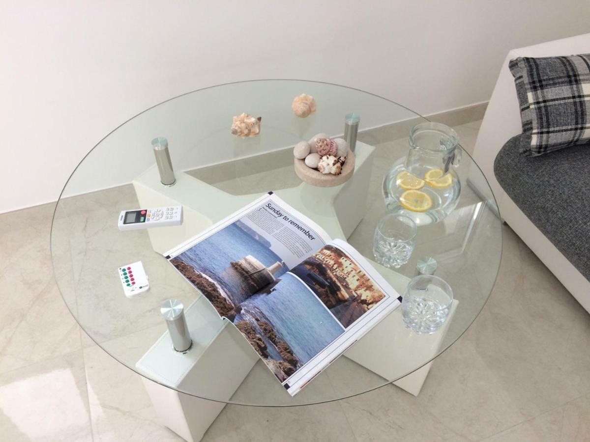 Apartment Marina 코미자 외부 사진