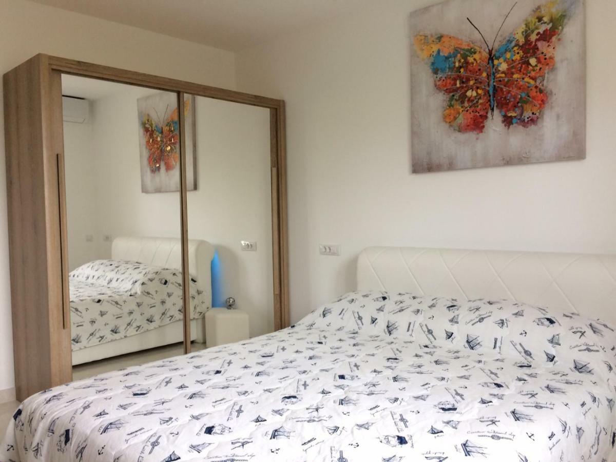 Apartment Marina 코미자 외부 사진